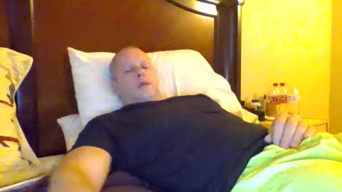 sweetg233 online show from November 16, 2025, 5:18 pm