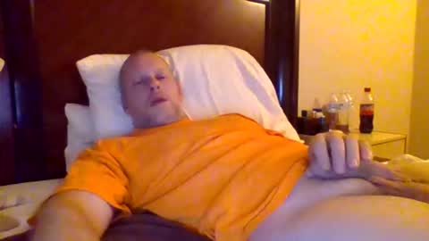 sweetg233 online show from November 23, 2025, 6:24 am