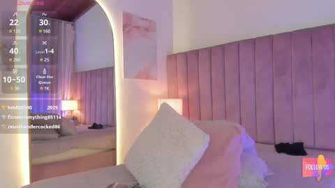 Dulce online show from March 10, 2025, 2:06 am