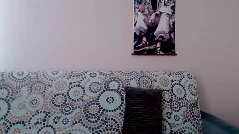 Emma  online show from November 4, 2025, 8:35 am