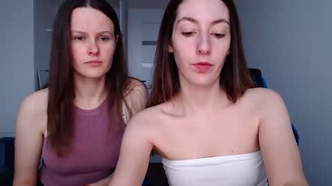 Emma  online show from December 5, 2025, 11:52 am