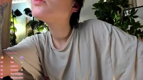 Kira online show from February 25, 2025, 7:14 pm