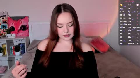 Hannah online show from November 23, 2025, 12:49 pm