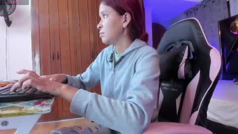 Snapshot of sweetie_foxx1 chatting on July 8, 2026, 11:48 am FOXXY online show from July 8, 2026, 11:48 am