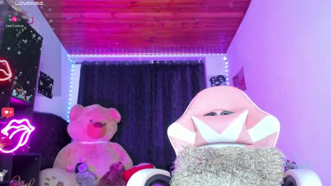   online show from February 7, 2025, 6:35 am