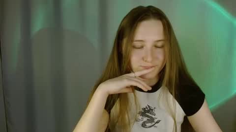 Annie online show from September 23, 2025, 8:01 pm