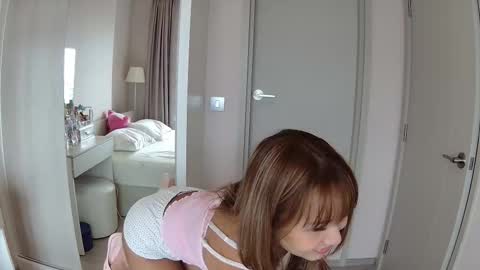 Sweetie Natasha online show from September 27, 2025, 6:18 am