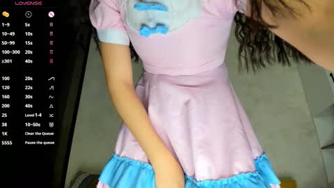 sweetie_peach_ online show from November 10, 2025, 5:17 am