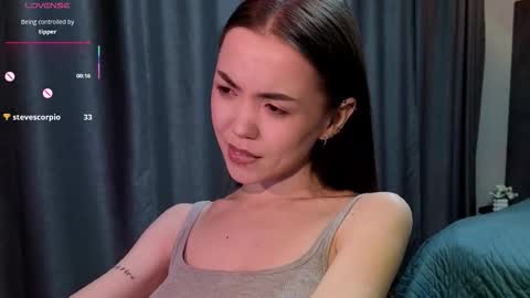 sweetieee_kira online show from February 8, 2026, 1:09 am