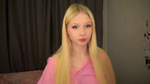 sweetie Lisa3 online show from January 18, 2025, 5:15 pm