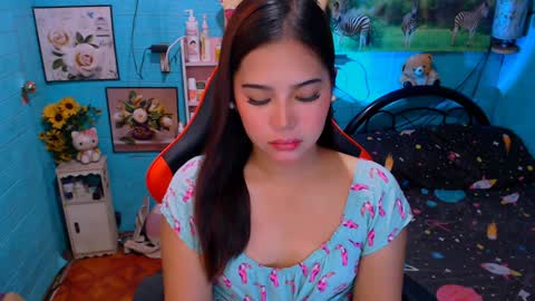 Nicole online show from January 23, 2025, 6:14 pm