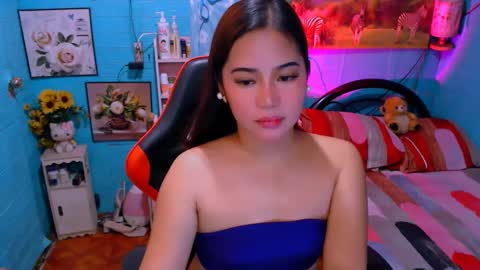 Nicole online show from January 28, 2025, 4:39 am