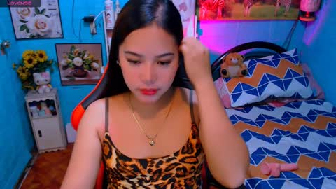 Nicole online show from March 9, 2025, 9:36 pm