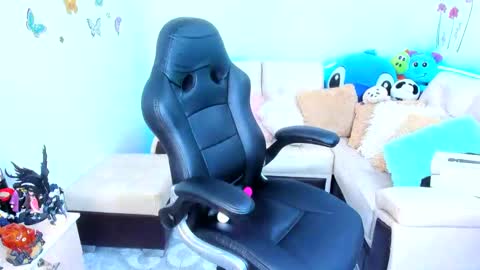 Snapshot of sweetisabella__ chatting on January 29, 2025, 4:36 am Isabella online show from January 29, 2025, 4:36 am