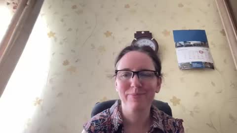 Snapshot of sweetitslav chatting on July 3, 2026, 11:16 am Lorry online show from July 3, 2026, 11:16 am