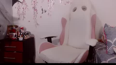 karen online show from April 12, 2026, 3:50 pm