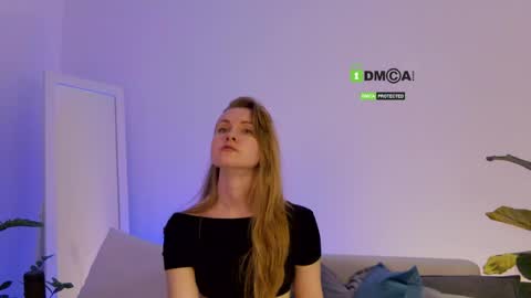 SweetKira1 online show from April 19, 2026, 6:10 pm