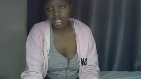 Snapshot of sweetkirrie chatting on July 23, 2026, 5:05 am sweetkirrie online show from July 23, 2026, 5:05 am