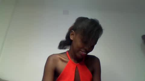 Snapshot of sweetkola1 chatting on November 5, 2025, 8:36 am sweetkola online show from November 5, 2025, 8:36 am