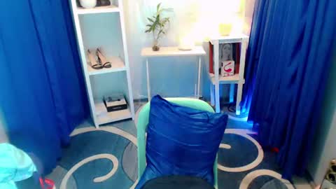 dessiree online show from June 12, 2026, 1:59 am