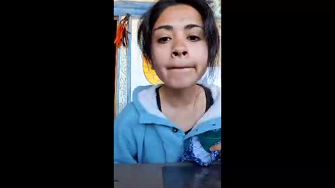 Snapshot of sweetlatinafit chatting on December 16, 2025, 12:43 pm sweetlatinafit online show from December 16, 2025, 12:43 pm