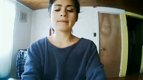 Snapshot of sweetlatinafit chatting on June 4, 2026, 1:39 pm sweetlatinafit online show from June 4, 2026, 1:39 pm