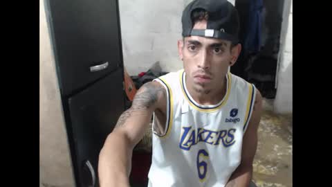 Snapshot of sweetlatinakim chatting on June 3, 2026, 3:09 am Camilo online show from June 3, 2026, 3:09 am