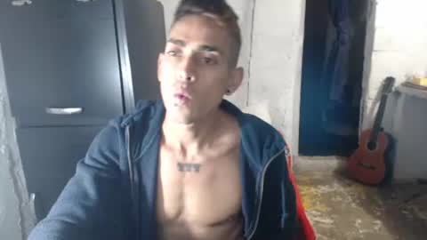Snapshot of sweetlatinakim chatting on June 7, 2026, 5:33 am Camilo online show from June 7, 2026, 5:33 am