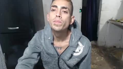 Snapshot of sweetlatinakim chatting on June 8, 2026, 12:16 pm Camilo online show from June 8, 2026, 12:16 pm