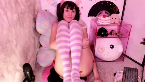 Sweet Laumina online show from February 17, 2026, 1:24 am