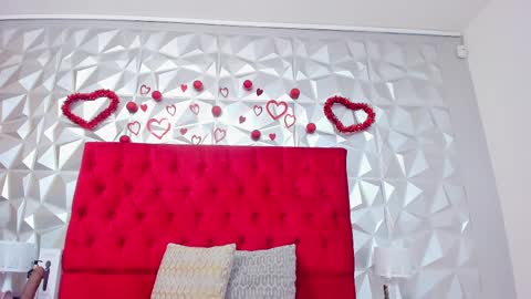 Snapshot of sweetlauren19 chatting on February 18, 2025, 8:27 am Lauren online show from February 18, 2025, 8:27 am