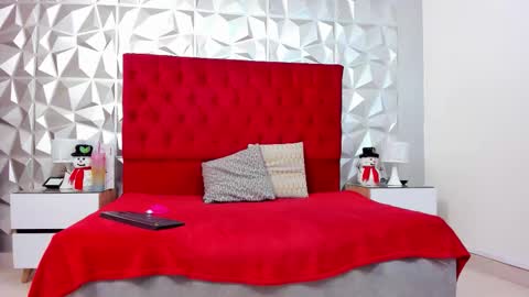 Snapshot of sweetlauren19 chatting on November 15, 2025, 5:38 am Lauren online show from November 15, 2025, 5:38 am