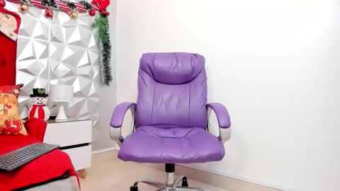 Snapshot of sweetlauren19 chatting on November 30, 2025, 6:17 am Lauren online show from November 30, 2025, 6:17 am