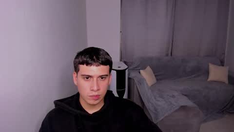 Snapshot of sweetlian_04 chatting on February 24, 2025, 8:06 am Lian online show from February 24, 2025, 8:06 am