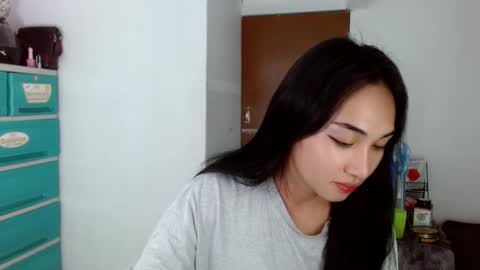 Lilly online show from December 5, 2024, 10:23 am