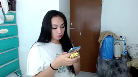 Lilly online show from December 11, 2024, 6:31 pm