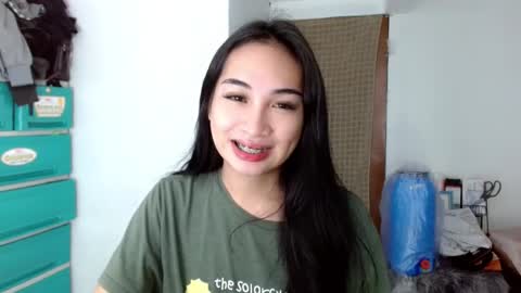 Lilly online show from December 14, 2024, 5:25 pm