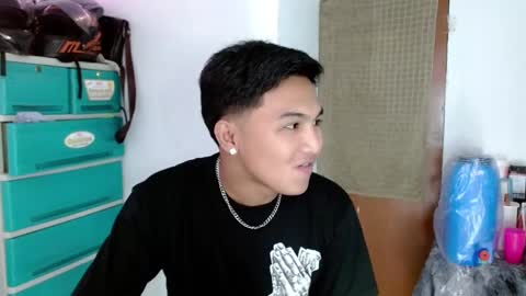 Lilly online show from December 15, 2024, 2:27 pm