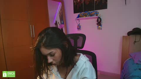 Venus online show from February 11, 2025, 10:37 am