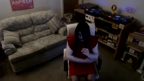 sweetlouise69 online show from November 7, 2025, 6:52 pm