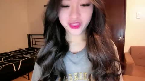 Zoe online show from September 25, 2025, 10:41 am