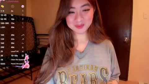 Snapshot of sweetlovepinay04 chatting on June 20, 2026, 5:27 pm Zoe online show from June 20, 2026, 5:27 pm