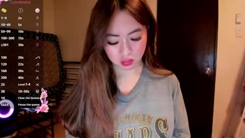 Snapshot of sweetlovepinay04 chatting on July 29, 2026, 2:21 am Zoe online show from July 29, 2026, 2:21 am
