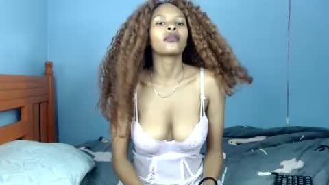 Snapshot of sweetly_diva chatting on June 7, 2026, 11:36 am Diva online show from June 7, 2026, 11:36 am