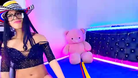 sweetmagic6 online show from June 19, 2026, 8:07 am