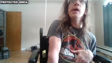 Snapshot of sweetman4u75 chatting on February 22, 2025, 5:24 pm Sweet Man online show from February 22, 2025, 5:24 pm