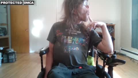 Snapshot of sweetman4u75 chatting on March 2, 2025, 3:27 pm Sweet Man online show from March 2, 2025, 3:27 pm