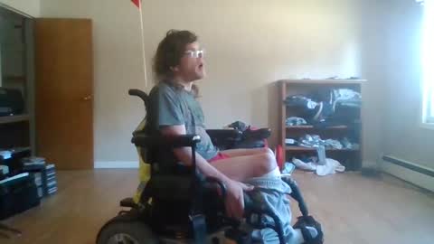 Snapshot of sweetman4u75 chatting on October 8, 2025, 6:05 pm Sweet Man online show from October 8, 2025, 6:05 pm