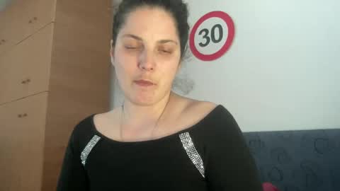 sweetmandyy online show from March 11, 2025, 1:01 pm