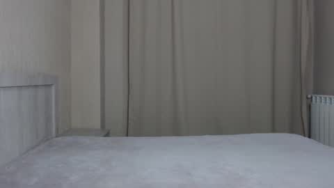 Mia online show from January 13, 2025, 2:11 pm